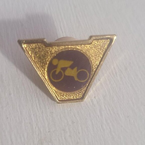 Varsity Scouting Cycling Vintage Lapel Pin - Picture 1 of 4